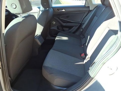 Used 2021 Volkswagen Jetta S image 19