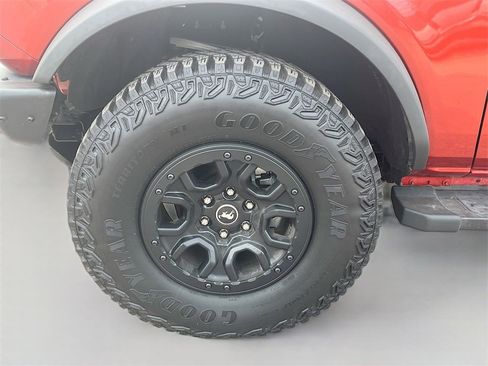 Used 2024 Ford Bronco Wildtrak image 29
