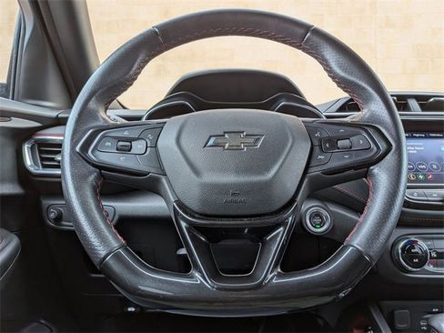 Used 2021 Chevrolet TrailBlazer RS w/ Technology Package image 10