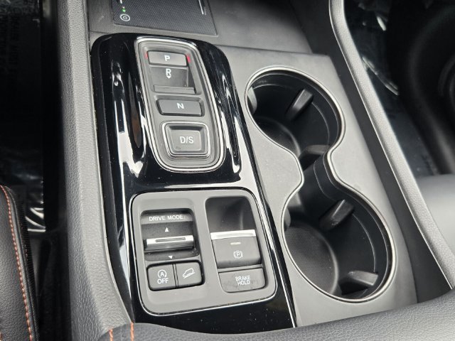 Used 2025 Honda Pilot TrailSport image 22