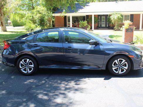 Used 2018 Honda Civic LX image 3