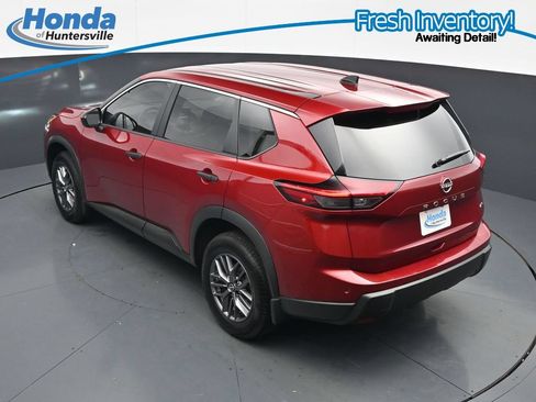 Used 2024 Nissan Rogue S AWD/4WD image 22