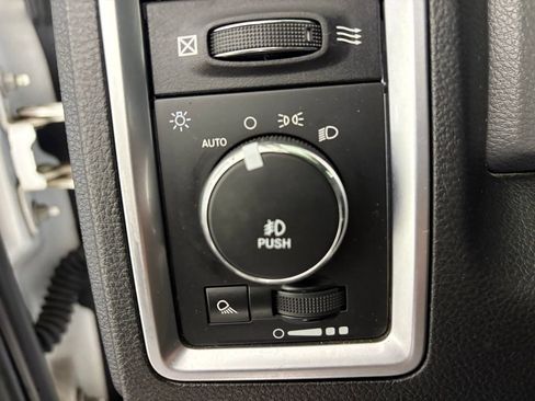 Used 2016 RAM 1500 Big Horn AWD/4WD image 19
