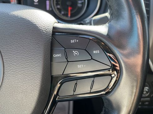 Used 2021 Jeep Cherokee Latitude Plus image 17