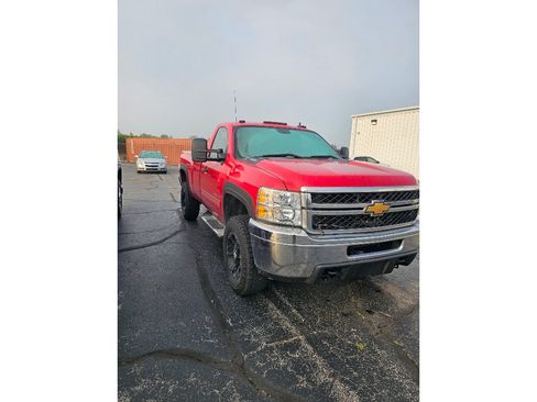 Used 2014 Chevrolet Silverado 2500 LT w/ Snow Plow Prep Package AWD/4WD image 2