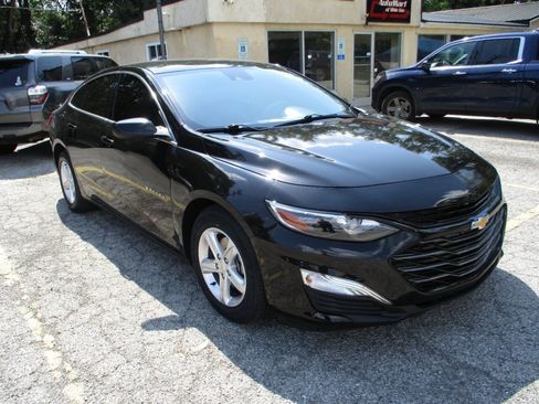 Used 2022 Chevrolet Malibu LS w/ Driver Confidence Package II FWD image 4