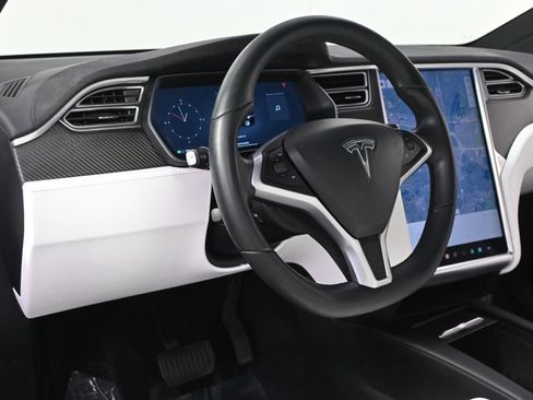 Used 2017 Tesla Model X 90D AWD/4WD image 12