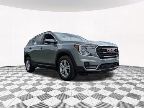 Used 2023 GMC Terrain SLE w/ Driver Convenience Package AWD/4WD image 15