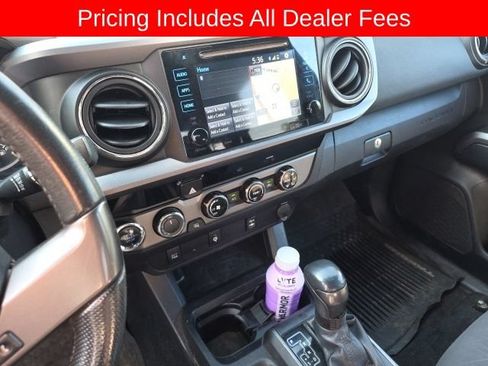 Used 2017 Toyota Tacoma TRD Off-Road w/ Tow Package (A/T) AWD/4WD image 6