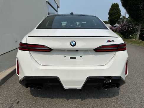 New 2026 BMW M5 w/ Executive Package image 5