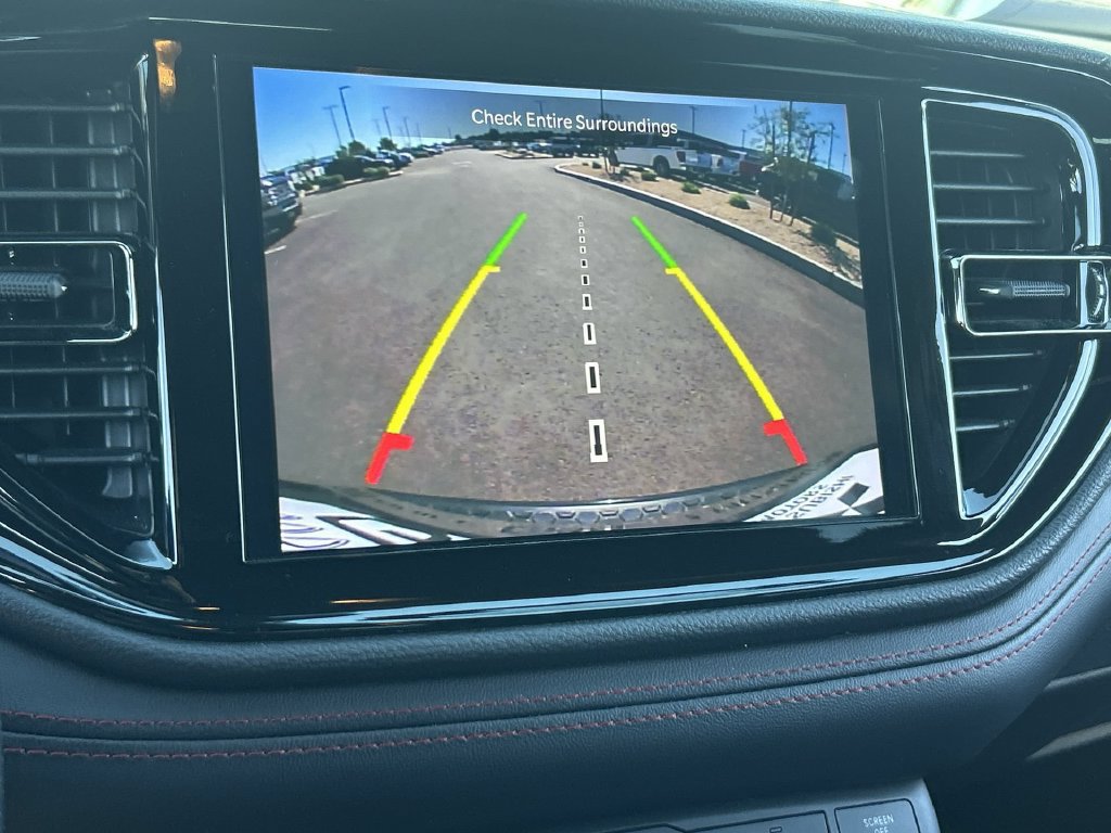 Used 2025 Dodge Durango GT RWD image 11