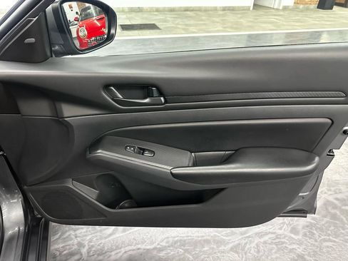 Used 2023 Nissan Altima 2.5 S FWD image 14