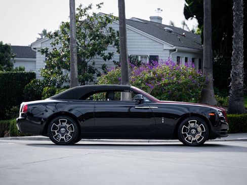 Used 2019 Rolls-Royce Dawn image 26