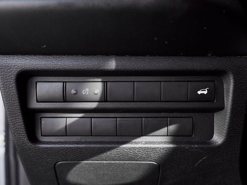 Used 2023 Mitsubishi Outlander SE image 30