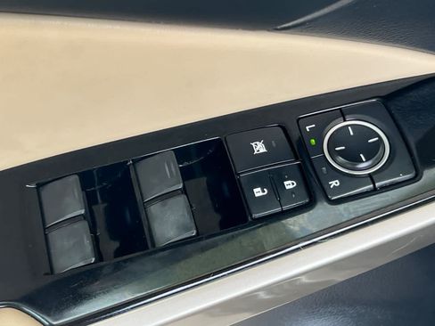 Used 2017 Lexus IS 200t w/ Navigation System Package RWD image 13