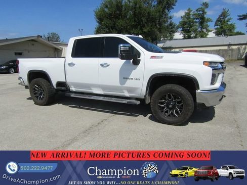 Used 2021 Chevrolet Silverado 2500 LTZ AWD/4WD image 3