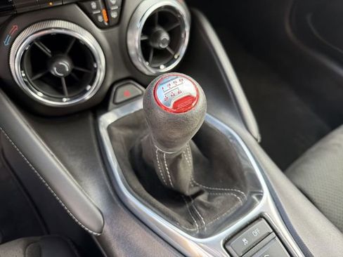 Used 2018 Chevrolet Camaro SS image 22