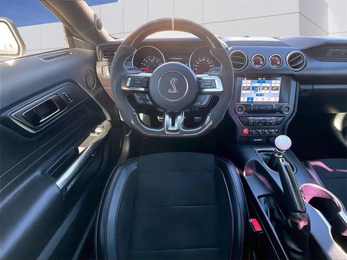 Used 2017 Ford Mustang Shelby GT350 image 13