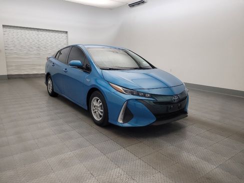 Used 2017 Toyota Prius Prime Plus w/ Carpet Mat Package FWD image 13