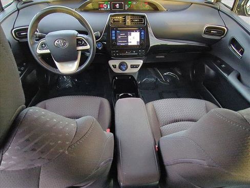 Used 2017 Toyota Prius Prime Plus image 18