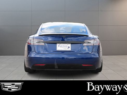 Used 2017 Tesla Model S 60D image 6