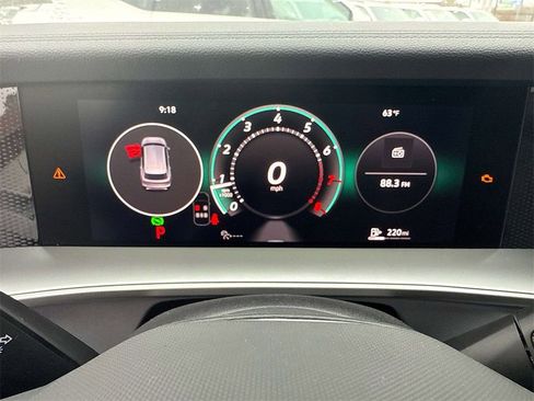 New 2026 Volkswagen Tiguan SE FWD image 16
