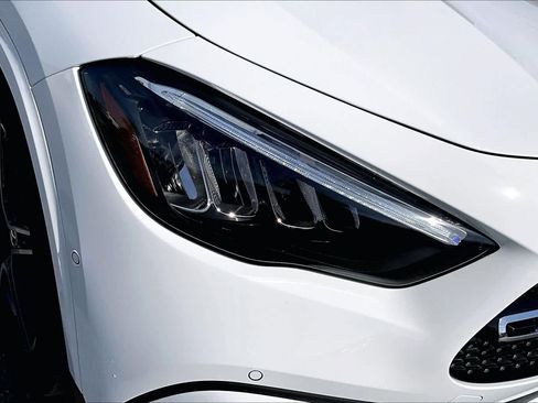 Used 2025 Mercedes-Benz GLA 250 image 28