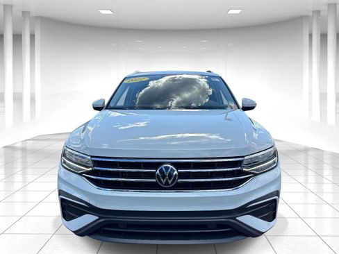 Used 2022 Volkswagen Tiguan SE FWD image 9