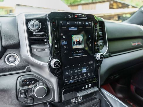 Used 2025 RAM 1500 Big Horn AWD/4WD image 47