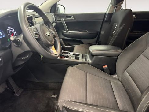 Used 2017 Kia Sportage LX w/ LX Popular Package image 7