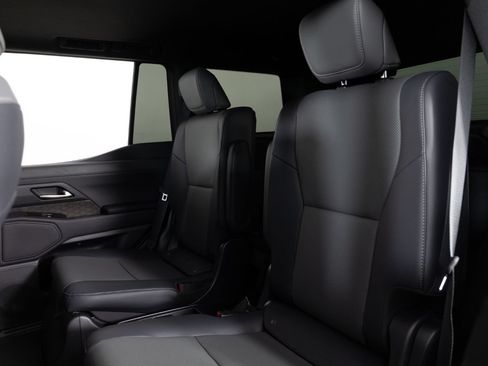 Used 2025 Lexus GX 550 w/ Cold Area Package AWD/4WD image 18