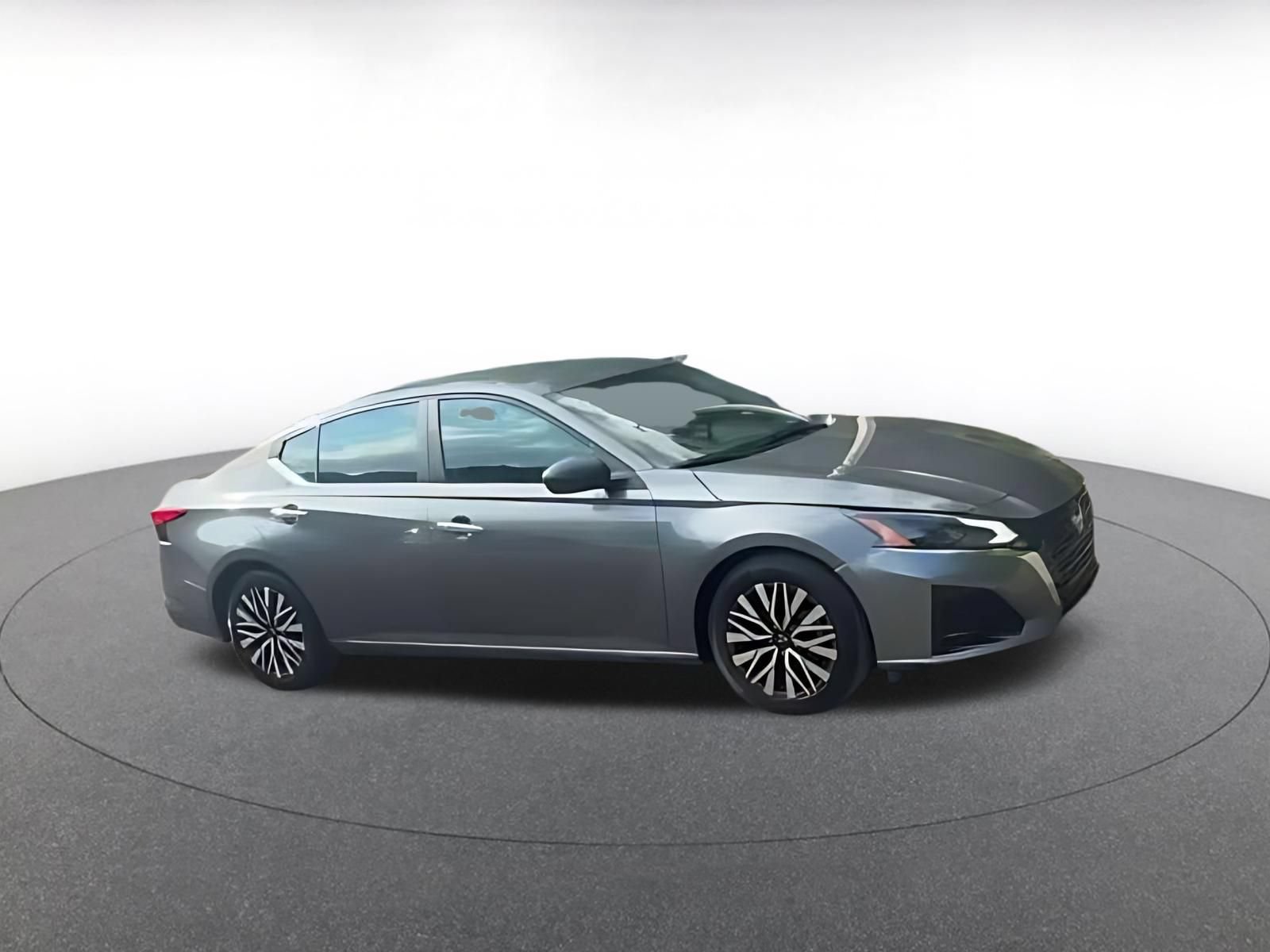 Used 2026 Nissan Altima 2.5 SV FWD image 15