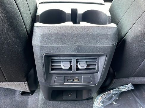 New 2025 GMC Canyon Elevation w/ Convenience Package image 16