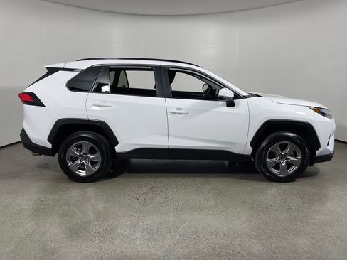 Certified 2025 Toyota RAV4 XLE FWD image 2