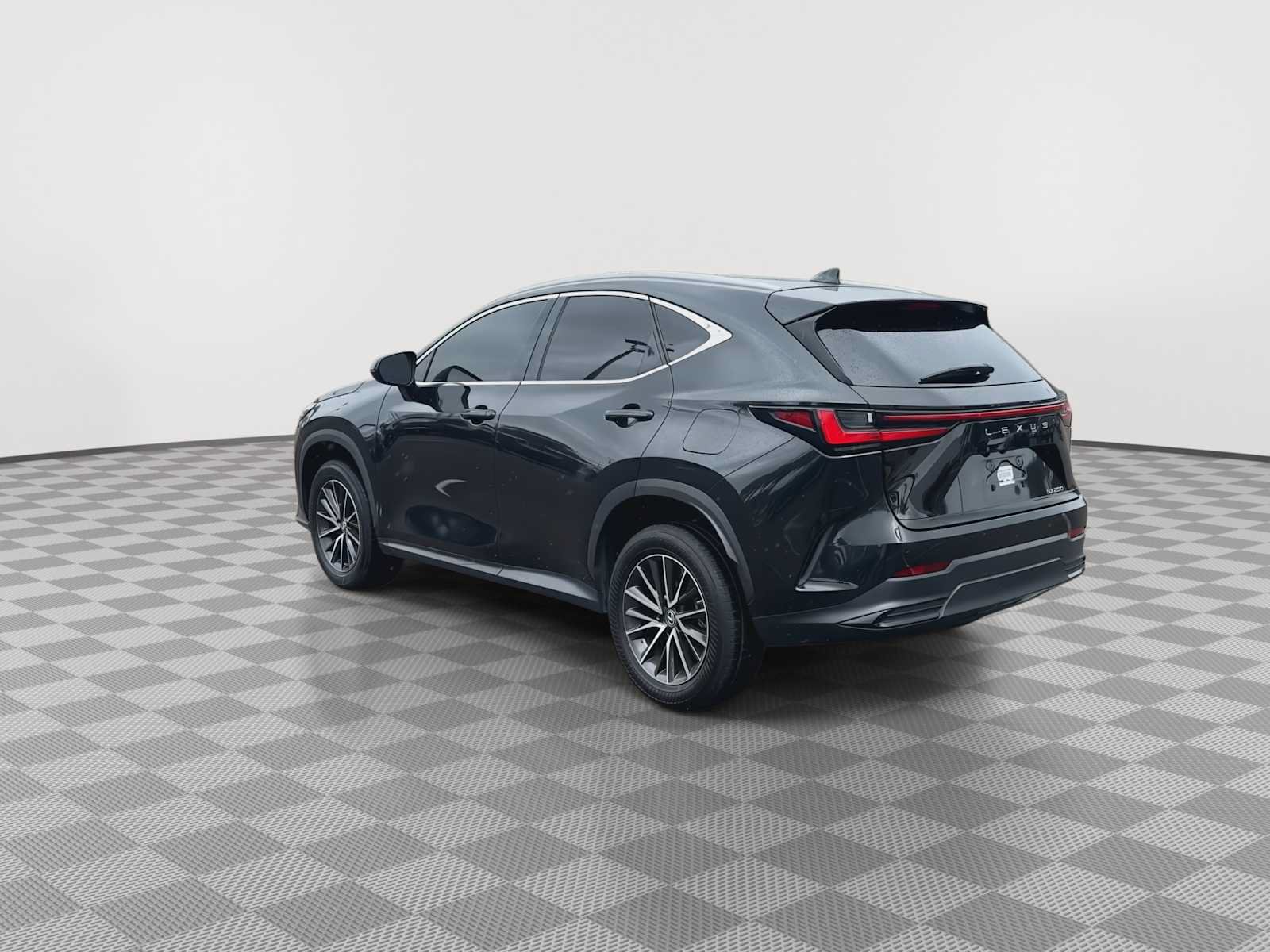 Used 2023 Lexus NX 250 FWD w/ Towing Package (2000 Lbs) image 6