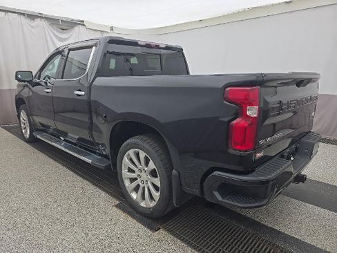 Used 2020 Chevrolet Silverado 1500 High Country w/ Technology Package AWD/4WD image 2