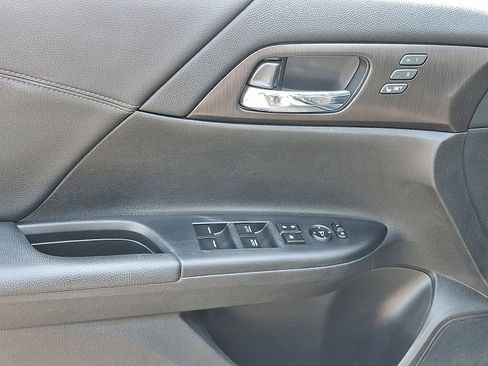 Used 2015 Honda Accord EX-L image 15