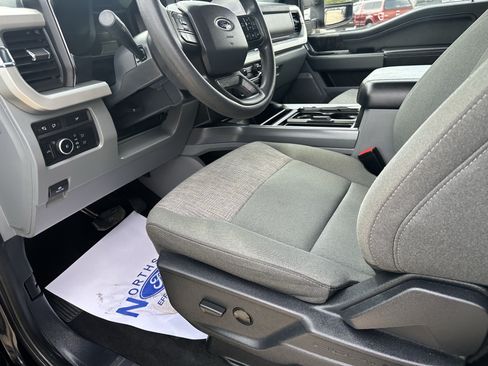 Used 2024 Ford F250 XLT w/ XLT Premium Package AWD/4WD image 19