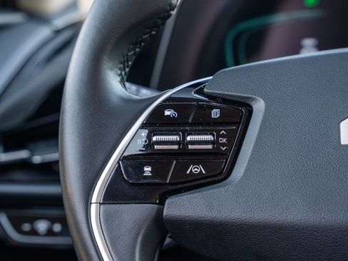 Used 2023 Kia Niro EX image 26