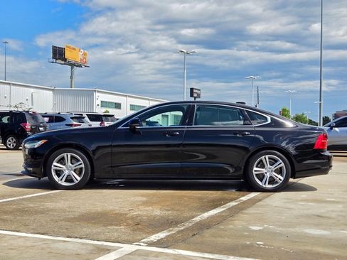 Used 2019 Volvo S90 T5 Momentum FWD image 8