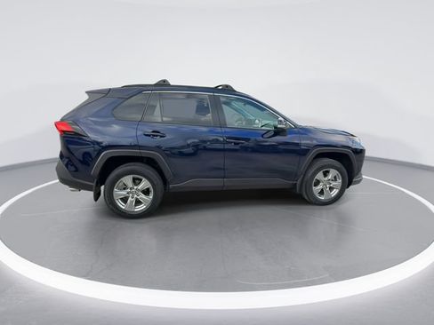 Used 2024 Toyota RAV4 XLE w/ Convenience Package FWD image 9