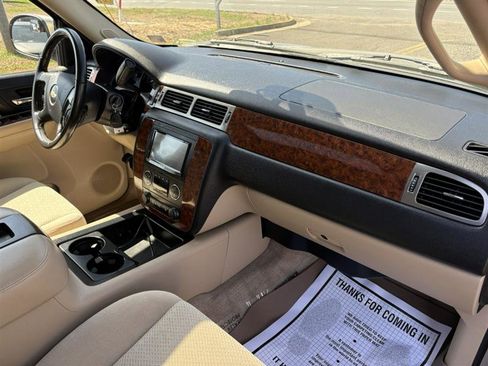 Used 2007 Chevrolet Avalanche LT image 22