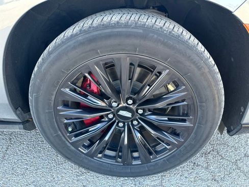 Used 2023 Cadillac Escalade V w/ LPO, ONYX Package AWD/4WD image 4