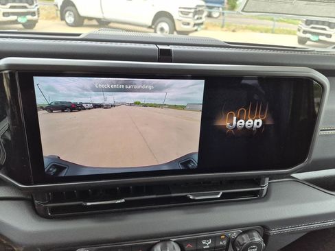 New 2026 Jeep Gladiator Sport image 20