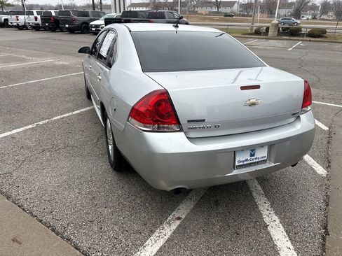 Used 2016 Chevrolet Impala LT image 24