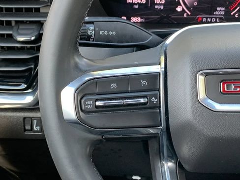 Used 2024 GMC Canyon Elevation RWD image 10