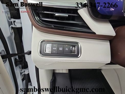New 2026 Buick Enclave Avenir w/ Super Cruise Package FWD image 27
