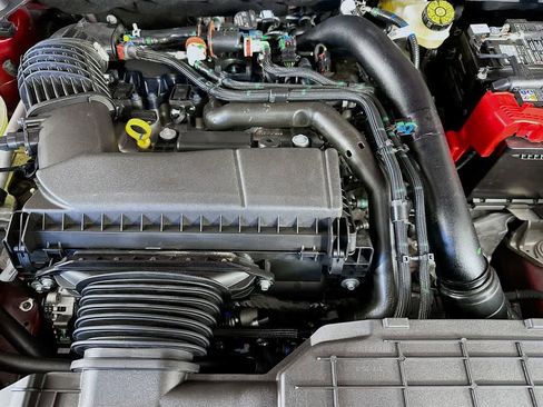 New 2026 Ford Maverick XLT image 9