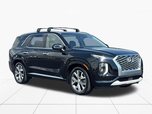 Used 2022 Hyundai Palisade Limited w/ Winter Package FWD image 8