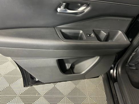 Used 2023 Nissan Pathfinder SL image 27